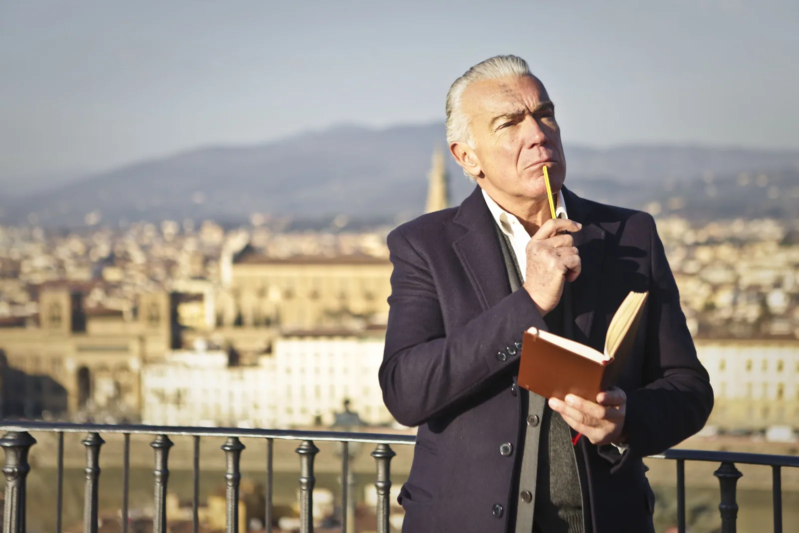 Profilul dating după 50 de ani: cum îl scrieți fără să sune ca un CV